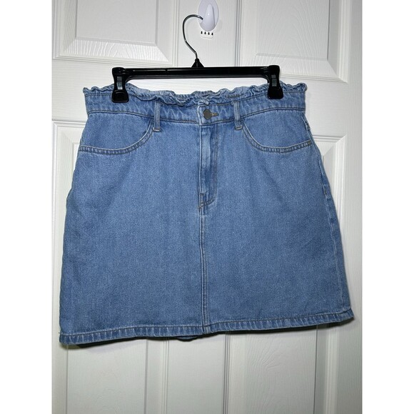 H & M Divided Women’s Light Wash Denim Mini Skirt Size 10 - Picture 1 of 5